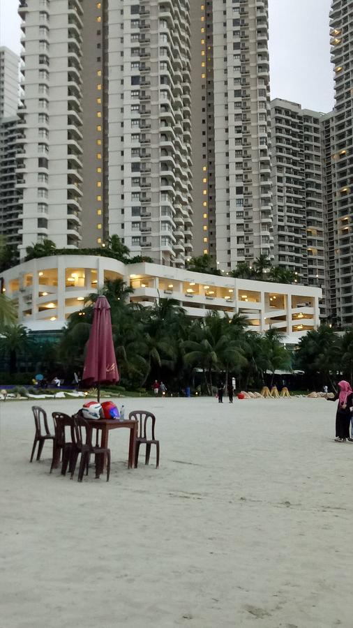 Appartamento Country Garden Danga Bay Johor Bahru Esterno foto
