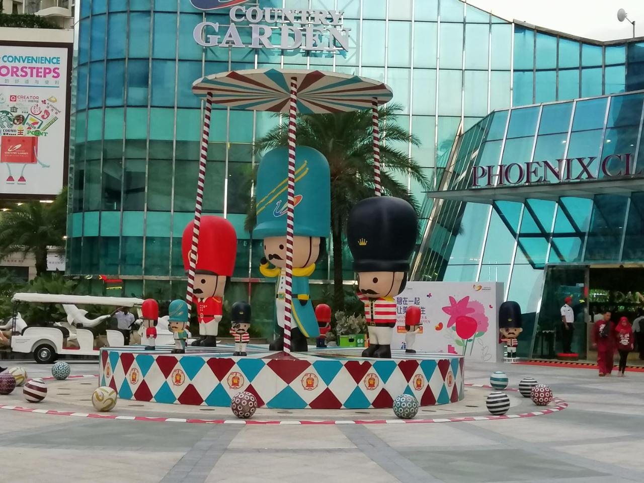 Appartamento Country Garden Danga Bay Johor Bahru Esterno foto
